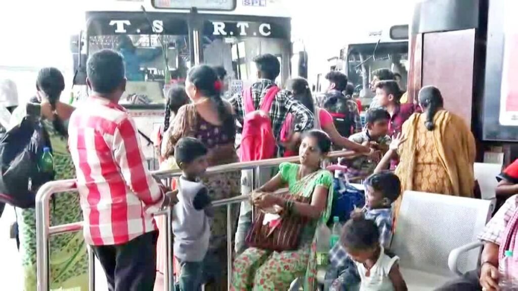 దసరా ప్రయాణాల దుస్థితి: ఆర్టీసీ అసమర్థత.. ప్రైవేట్ బస్సుల దోపిడీ