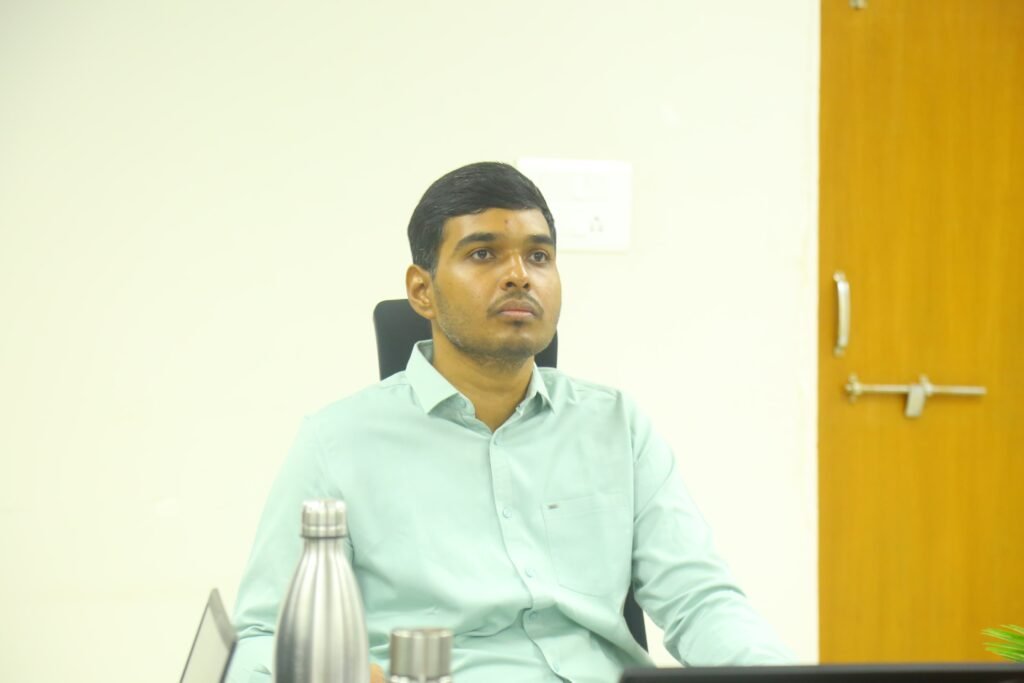 అక్షర న్యూస్ : అర్హత కలిగి ఆసక్తి ఉన్న విద్యార్థులకు ఆధునాతన కోర్సులలో అడ్వాన్స్ ట్రైనింగ్..