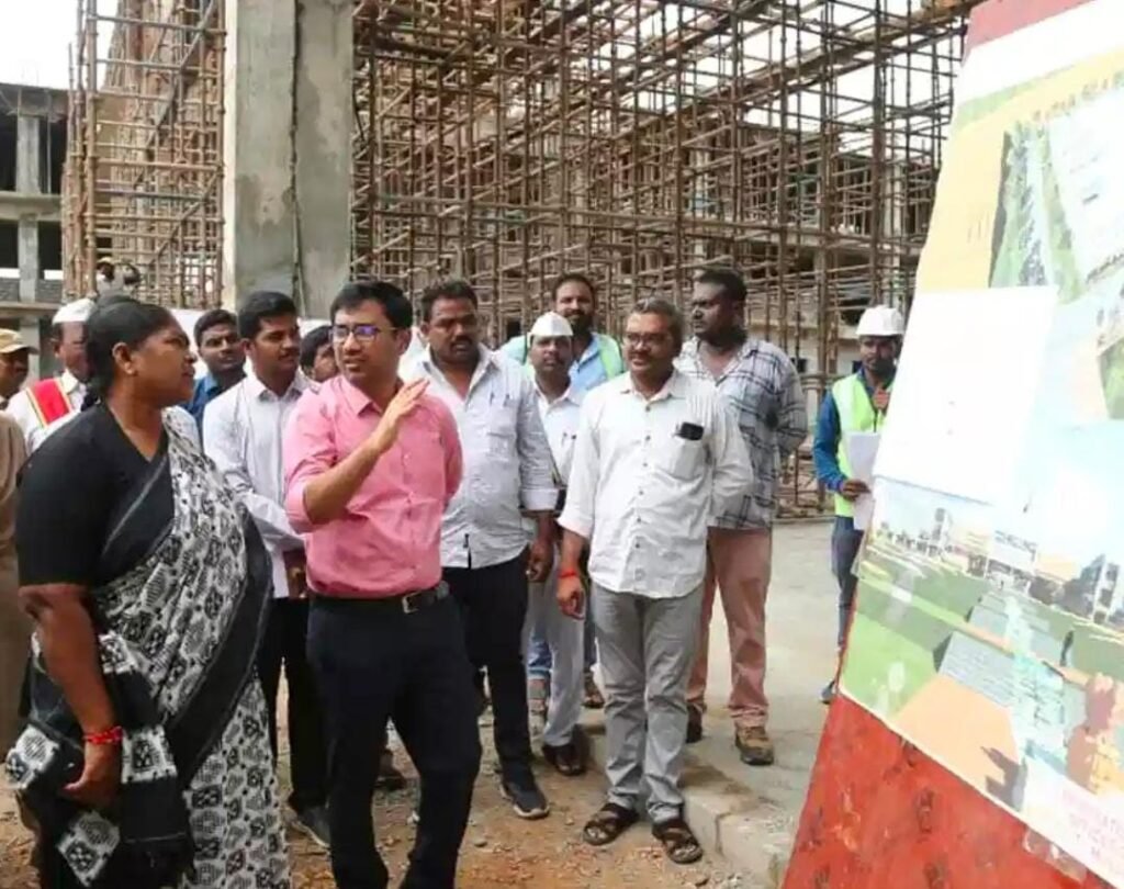 అక్షర న్యూస్ : ములుగు జిల్లా గిరిజన యూనివర్సిటీకి స్థలం కేటాయింపు..