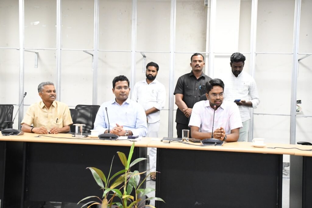 ఆహారపు అలవాట్లు జీవనశైలి పై అవగాహన కలిగి ఉండాలి:జిల్లా కలెక్టర్ ఆదర్శ సురభి