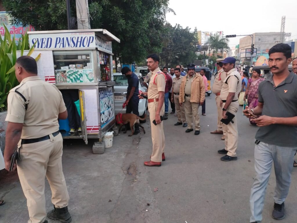 అక్షర న్యూస్ : మత్తుపదార్థాల నివారణ గురించి నార్కటిక్స్ డాగ్స్ తో తనిఖీలు..
