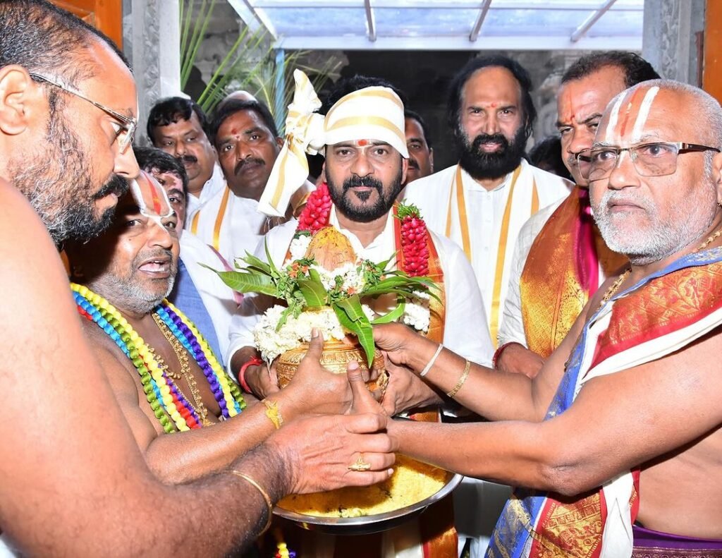 అక్షర న్యూస్ : యాదగిరిగుట్ట.. TTD తరహాలో టెంపుల్‌ బోర్డు..