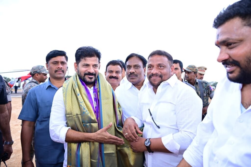 అక్షర న్యూస్ : ముఖ్యమంత్రి రేవంత్ రెడ్డిని ఆహ్వానించిన పట్టణ కాంగ్రెస్ అధ్యక్షుడు అత్తూ ఇమామ్..