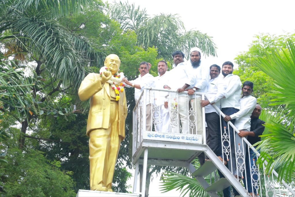 అక్షర న్యూస్ : అంబేద్కర్ గొప్ప సమాజ నిర్మాణ స్థాపకుడు..