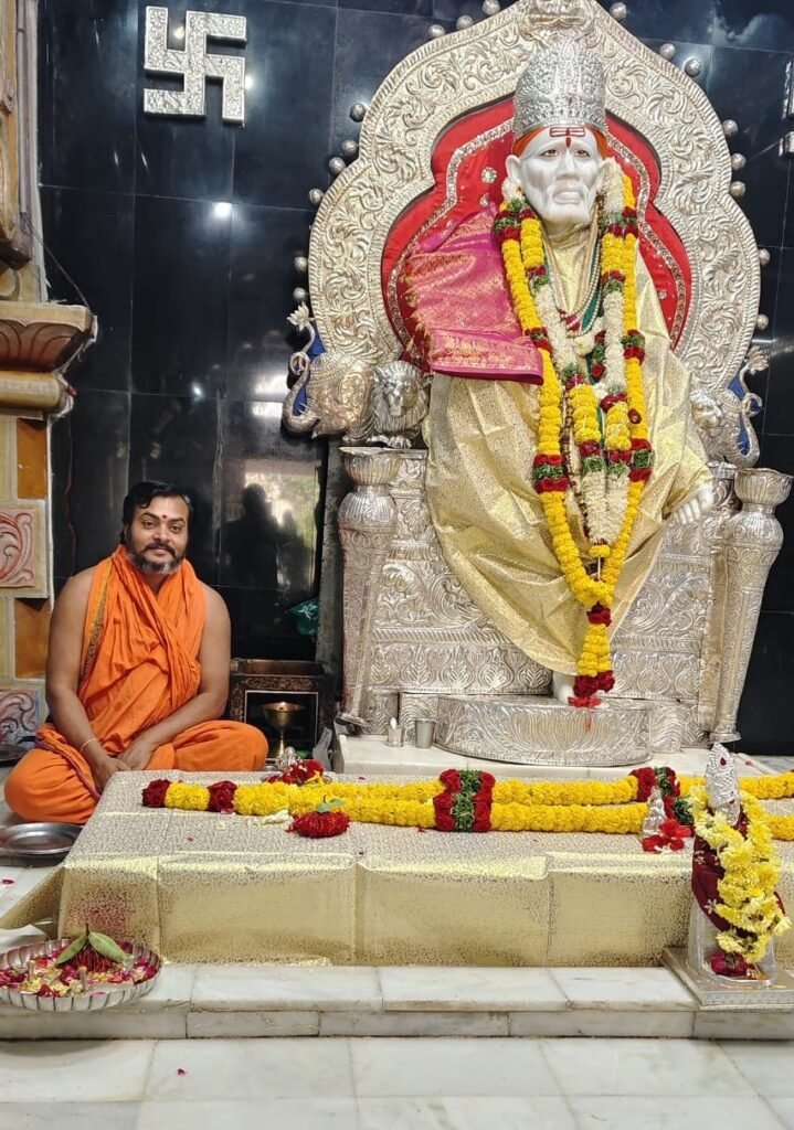 అక్షర న్యూస్ : సిద్దిపేట లో వెలసిన శ్రీ షిరిడీ సాయిబాబా ఆలయం భక్తుల కోరికలు నెరవేరుస్తాడనీ భక్తుల అభిప్రాయం